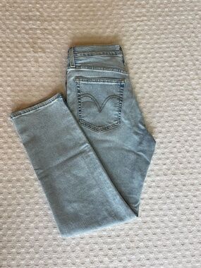 Levi's Wedgie Straight High Waisted Jeans Light Wash Button Fly W29 L28
